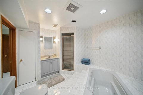 Photo 33 at 19 Millsborough Crescent, West Deane, Toronto