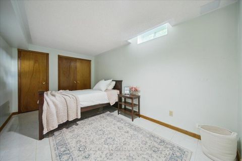 Photo 34 at 19 Millsborough Crescent, West Deane, Toronto