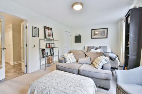 Photo 6 at 3 - 49 Ferndale Drive S, Ardagh, Barrie