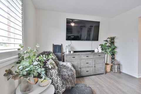 Photo 9 at 3 - 49 Ferndale Drive S, Ardagh, Barrie Photo 9 at 3 - 49 Ferndale Drive S, Ardagh, Barrie