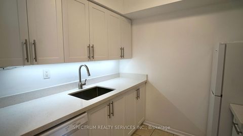 Photo 7 at 1605 - 44 St Joseph Street, Bay Street Corridor, Toronto