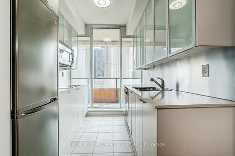 Photo 10 at 1711 - 111 Elizabeth Street, Bay Street Corridor, Toronto