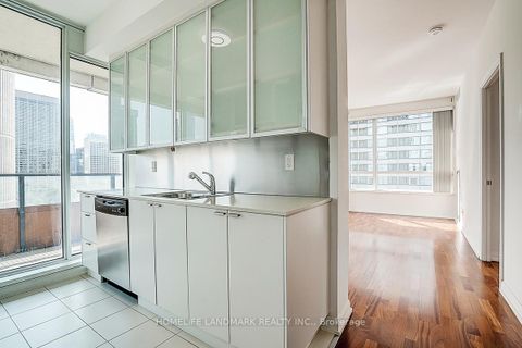 Photo 11 at 1711 - 111 Elizabeth Street, Bay Street Corridor, Toronto