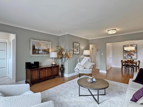 Photo 10 at 50 Dixfield Drive, West Deane, Toronto