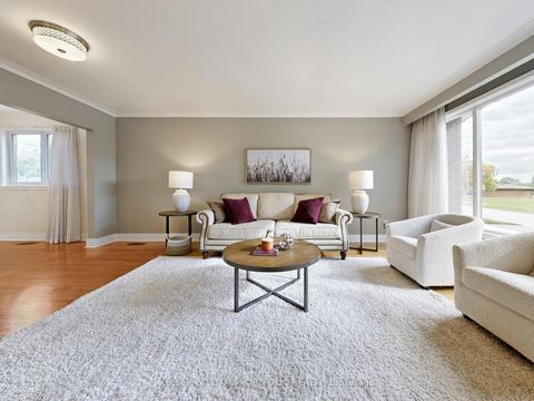 Photo 11 at 50 Dixfield Drive, West Deane, Toronto