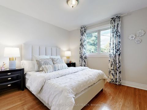 Photo 20 at 50 Dixfield Drive, West Deane, Toronto