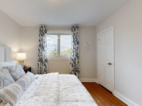 Photo 21 at 50 Dixfield Drive, West Deane, Toronto