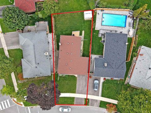 Photo 44 at 50 Dixfield Drive, West Deane, Toronto