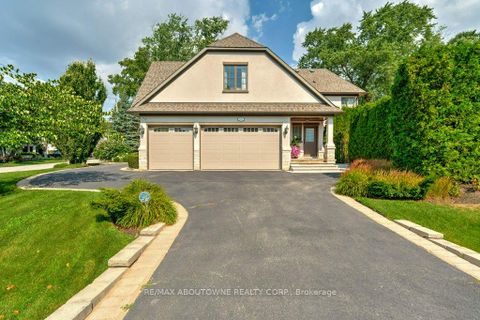 Photo 3 at 1237 Donlea Crescent, MO Morrison, Oakville