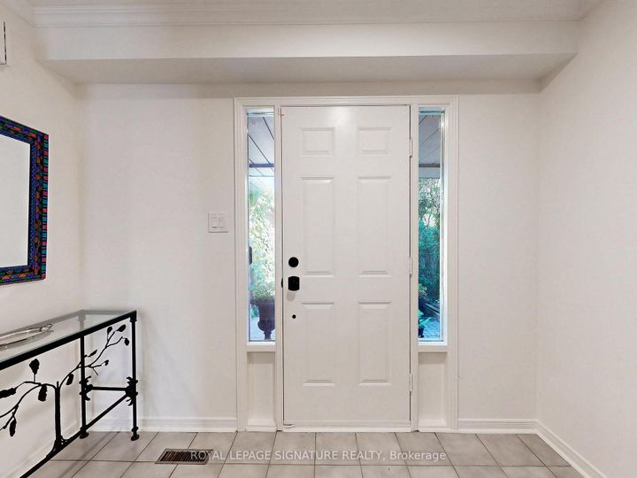 Photo 1 at 48 Millcroft Way, Brownridge, Vaughan