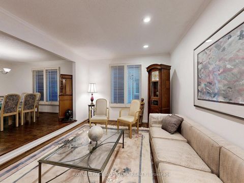 Photo 2 at 48 Millcroft Way, Brownridge, Vaughan