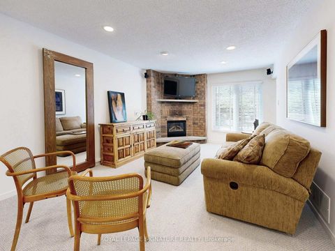 Photo 5 at 48 Millcroft Way, Brownridge, Vaughan