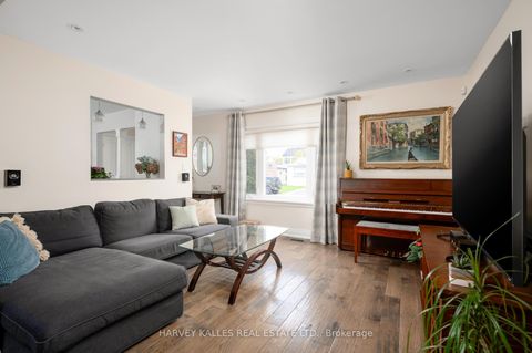 Photo 8 at 89 Charleswood Drive, Clanton Park, Toronto