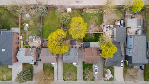 Photo 36 at 89 Charleswood Drive, Clanton Park, Toronto