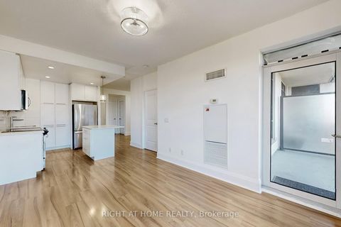 Photo 21 at 618 - 100 Harrison Garden Boulevard, Willowdale East, Toronto