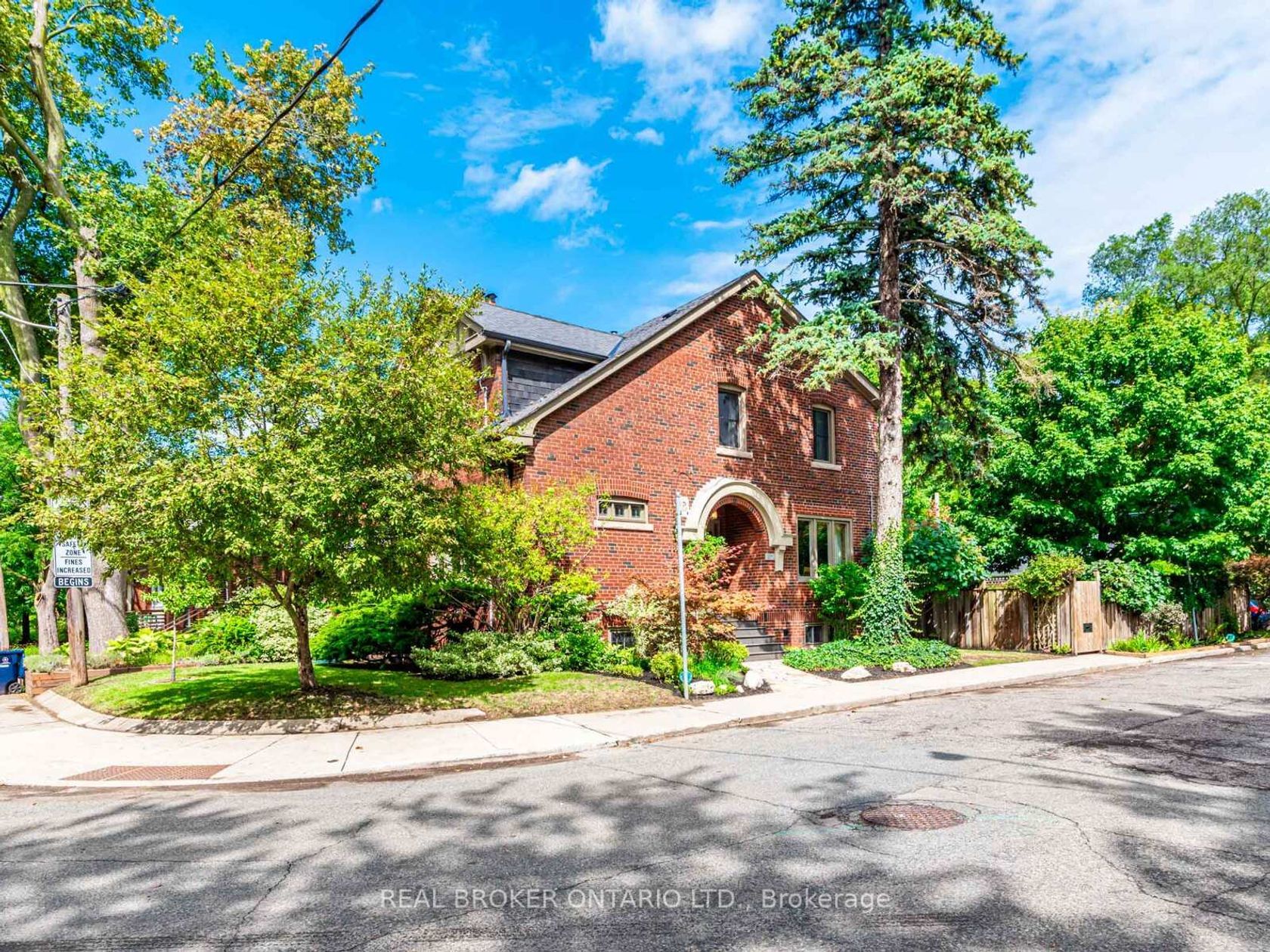 1 Phin Avenue, Jones, Toronto 
