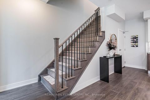 Photo 12 at 12 - 66 Long Branch Avenue, Long Branch, Toronto