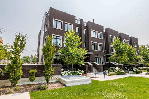 Photo 38 at 12 - 66 Long Branch Avenue, Long Branch, Toronto