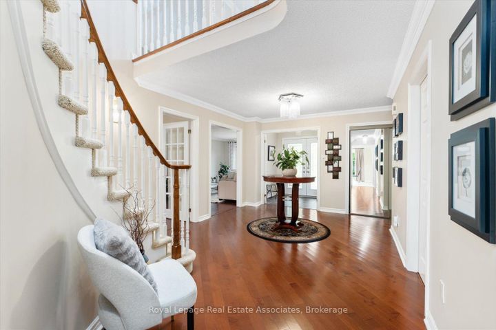 Photo 5 at 1546 Hollywell Avenue, East Credit, Mississauga