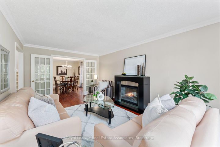 Photo 8 at 1546 Hollywell Avenue, East Credit, Mississauga