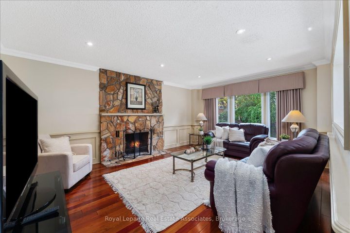 Photo 13 at 1546 Hollywell Avenue, East Credit, Mississauga