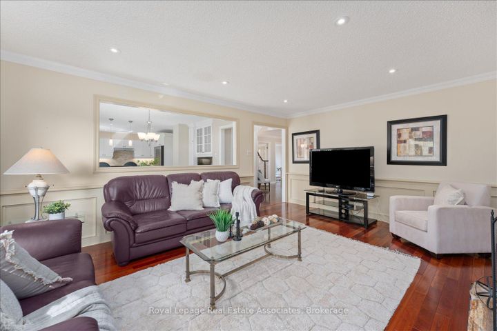 Photo 15 at 1546 Hollywell Avenue, East Credit, Mississauga