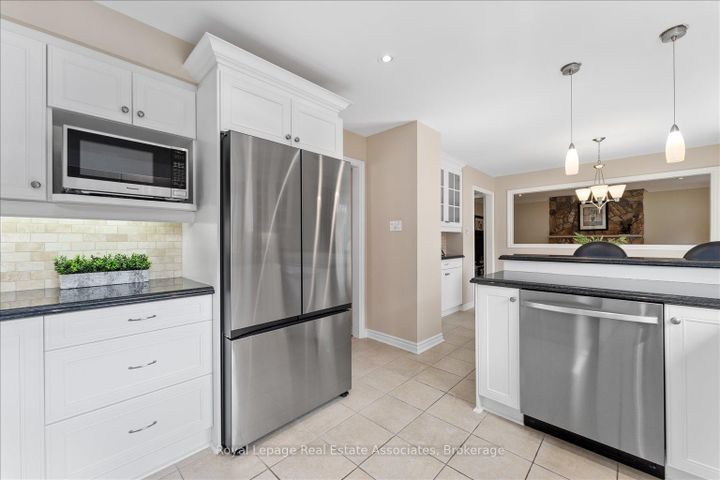 Photo 21 at 1546 Hollywell Avenue, East Credit, Mississauga
