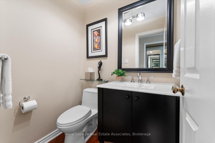Photo 25 at 1546 Hollywell Avenue, East Credit, Mississauga