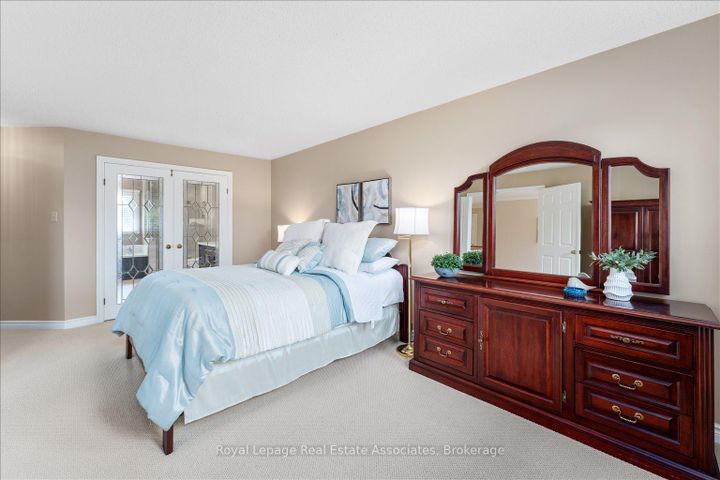 Photo 33 at 1546 Hollywell Avenue, East Credit, Mississauga