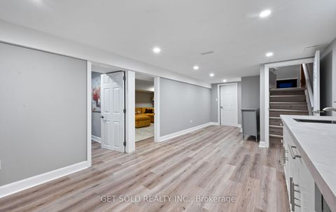Photo 15 at 57 Taysham Crescent, Beaumonde Heights, Toronto