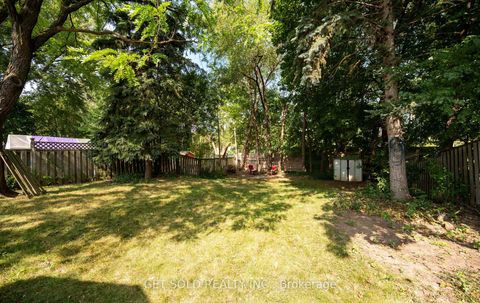 Photo 33 at 57 Taysham Crescent, Beaumonde Heights, Toronto