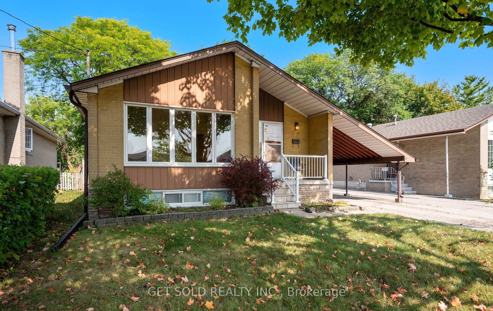 57 Taysham Crescent, Beaumonde Heights, Toronto 