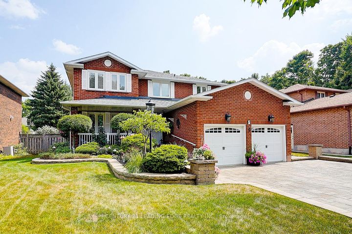 Photo 2 at 7 Brogan Court, Raymerville, Markham