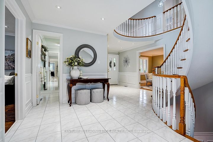 Photo 6 at 7 Brogan Court, Raymerville, Markham