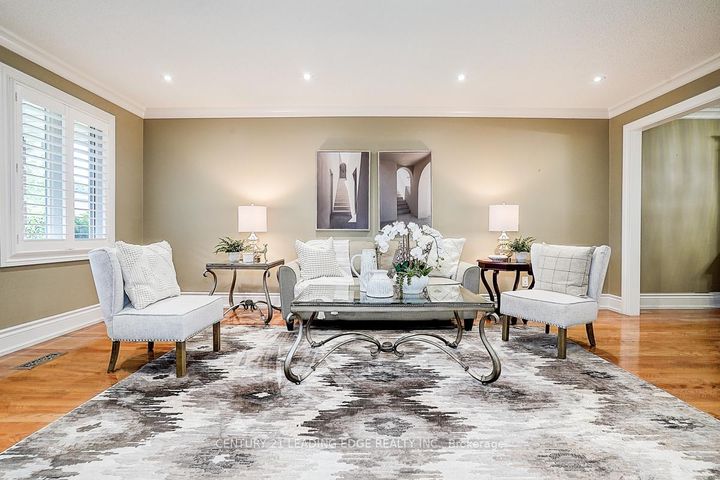 Photo 7 at 7 Brogan Court, Raymerville, Markham