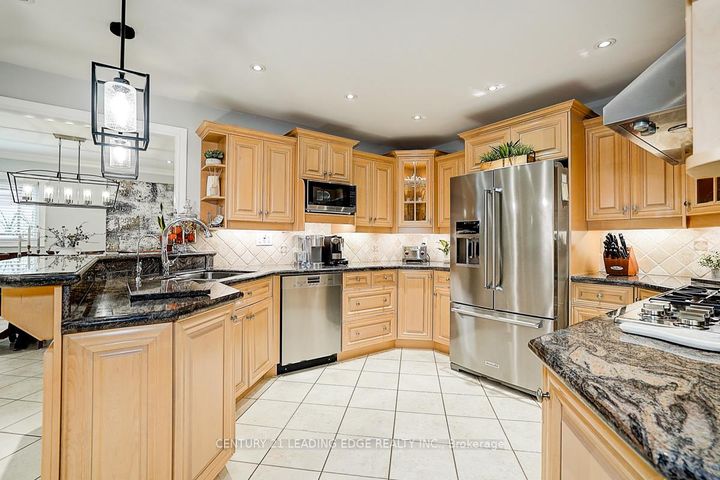 Photo 20 at 7 Brogan Court, Raymerville, Markham