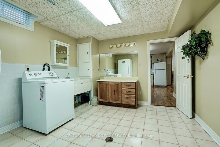 Photo 38 at 7 Brogan Court, Raymerville, Markham