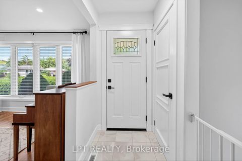 Photo 4 at 918 Walton Boulevard, Williamsburg, Whitby