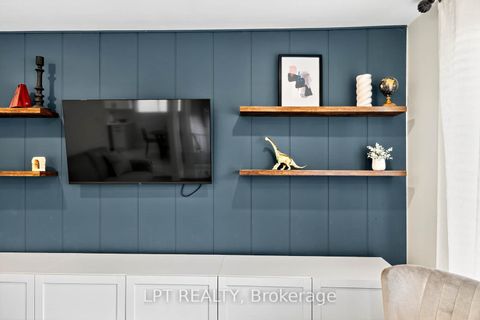 Photo 6 at 918 Walton Boulevard, Williamsburg, Whitby