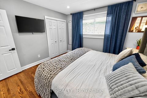 Photo 16 at 918 Walton Boulevard, Williamsburg, Whitby