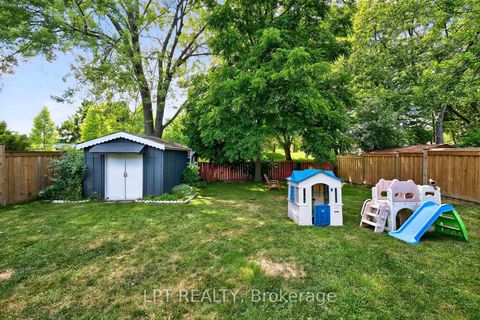 Photo 35 at 918 Walton Boulevard, Williamsburg, Whitby