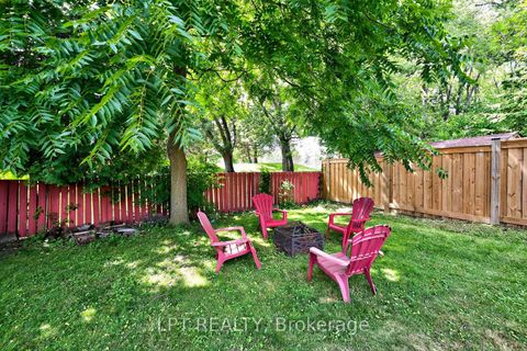 Photo 36 at 918 Walton Boulevard, Williamsburg, Whitby
