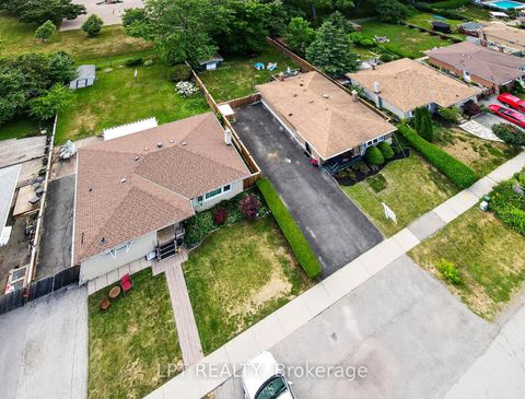 Photo 44 at 918 Walton Boulevard, Williamsburg, Whitby