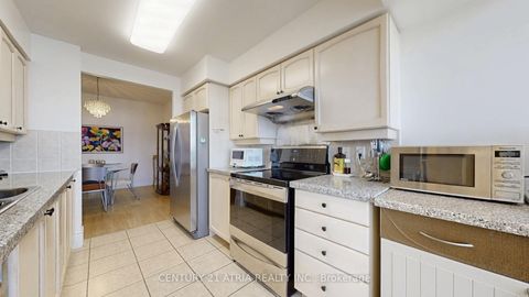 Photo 15 at 802 - 8 McKee Avenue, Willowdale East, Toronto
