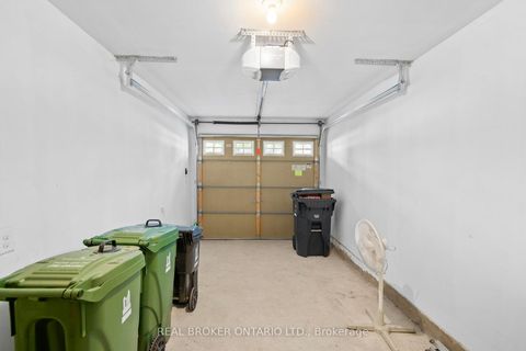 Photo 28 at 27 - 649E Warden Avenue, Birchmount, Toronto