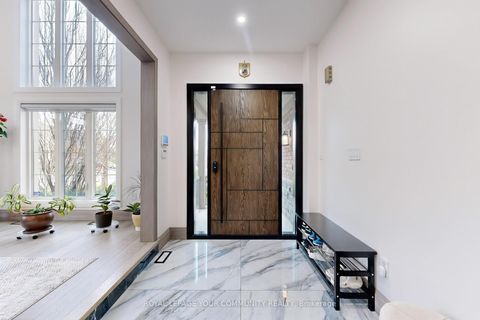 Photo 3 at 1 Princess Isabella Court, Patterson, Vaughan