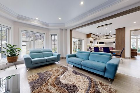 Photo 13 at 1 Princess Isabella Court, Patterson, Vaughan