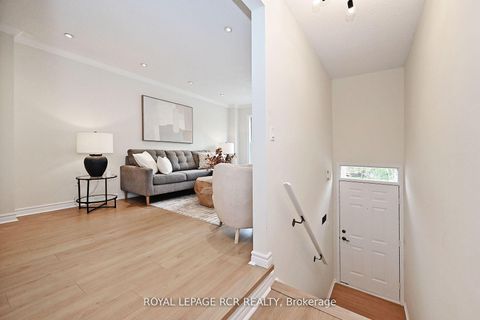 Photo 2 at 28 Wyatt Lane, Bayview Wellington, Aurora