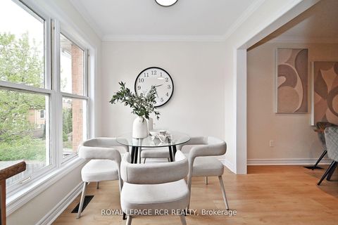 Photo 14 at 28 Wyatt Lane, Bayview Wellington, Aurora