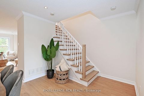 Photo 15 at 28 Wyatt Lane, Bayview Wellington, Aurora
